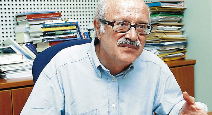 Θάνος Βερέμης: «Θα έπρεπε να γιορτάζαμε την 25η Μαρτίου έχοντας απομαγεύσει λίγο την Ιστορία μας»